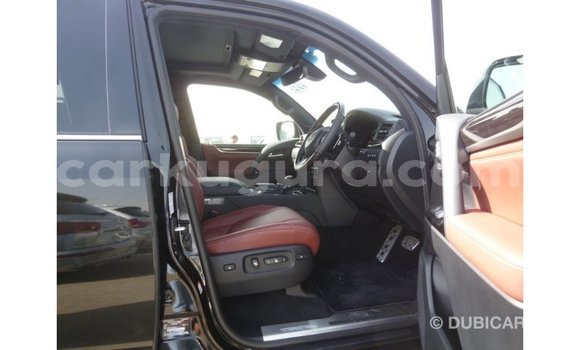 Nunua Imported Lexus LX Nyeusi Gari ndani ya Import - Dubai nchini Bujumbura Nunua Imported Lexus LX Nyeusi Gari ndani ya Import - Dubai nchini Bujumbura
