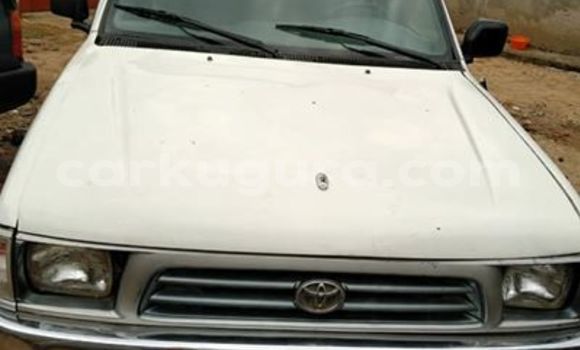 Acheter Occasion Voiture Toyota Hilux Blanc à Bujumbura, Bujumbura Acheter Occasion Voiture Toyota Hilux Blanc à Bujumbura, Bujumbura