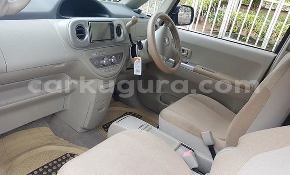 Acheter Occasion Voiture Toyota Porte Bleu à Bujumbura, Bujumbura Acheter Occasion Voiture Toyota Porte Bleu à Bujumbura, Bujumbura