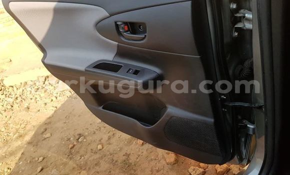 Nunua Ilio tumika Toyota Wish Nyingine Gari ndani ya Bujumbura nchini Bujumbura Nunua Ilio tumika Toyota Wish Nyingine Gari ndani ya Bujumbura nchini Bujumbura