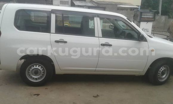 Acheter Occasion Voiture Toyota Probox Blanc à Bujumbura, Bujumbura Acheter Occasion Voiture Toyota Probox Blanc à Bujumbura, Bujumbura