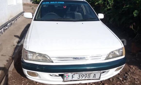 Acheter Occasion Voiture Toyota Carina Blanc à Bujumbura, Bujumbura Acheter Occasion Voiture Toyota Carina Blanc à Bujumbura, Bujumbura