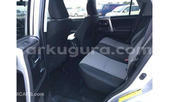 Nunua Imported Toyota 4Runner Nyingine Gari ndani ya Import - Dubai nchini Bujumbura Nunua Imported Toyota 4Runner Nyingine Gari ndani ya Import - Dubai nchini Bujumbura