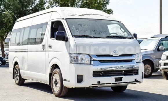 Buy Import Toyota Hiace White Car in Import - Dubai in Bujumbura Buy Import Toyota Hiace White Car in Import - Dubai in Bujumbura
