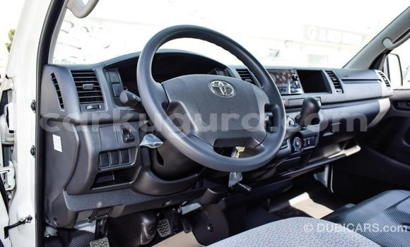Buy Import Toyota Hiace White Car in Import - Dubai in Bujumbura Buy Import Toyota Hiace White Car in Import - Dubai in Bujumbura