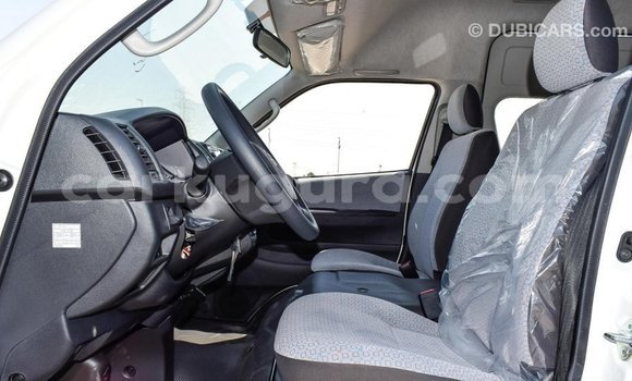 Buy Import Toyota Hiace White Car in Import - Dubai in Bujumbura Buy Import Toyota Hiace White Car in Import - Dubai in Bujumbura