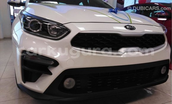 Nunua Imported Kia Cerato Nyeupe Gari ndani ya Import - Dubai nchini Bujumbura Nunua Imported Kia Cerato Nyeupe Gari ndani ya Import - Dubai nchini Bujumbura