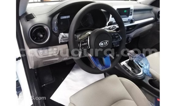 Nunua Imported Kia Cerato Nyeupe Gari ndani ya Import - Dubai nchini Bujumbura Nunua Imported Kia Cerato Nyeupe Gari ndani ya Import - Dubai nchini Bujumbura