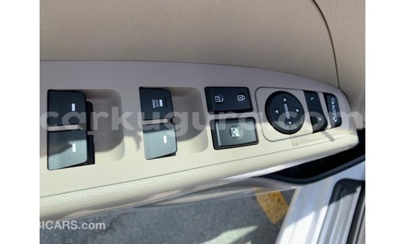 Buy Import Hyundai Elantra White Car in Import - Dubai in Bujumbura Buy Import Hyundai Elantra White Car in Import - Dubai in Bujumbura