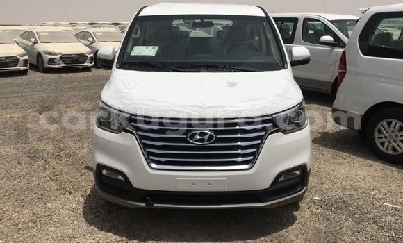 Buy Import Hyundai Accent White Car in Import - Dubai in Bujumbura Buy Import Hyundai Accent White Car in Import - Dubai in Bujumbura