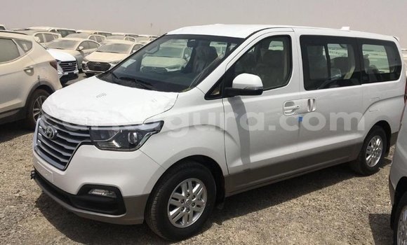 Buy Import Hyundai Accent White Car in Import - Dubai in Bujumbura Buy Import Hyundai Accent White Car in Import - Dubai in Bujumbura