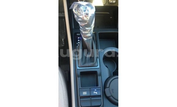 Buy Import Hyundai Tucson White Car in Import - Dubai in Bujumbura Buy Import Hyundai Tucson White Car in Import - Dubai in Bujumbura