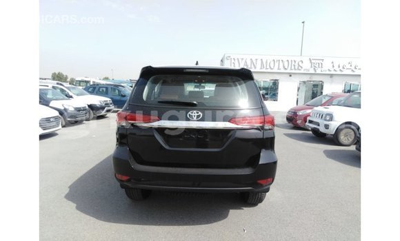Acheter Import Voiture Toyota Fortuner Noir à Import - Dubai, Bujumbura Acheter Import Voiture Toyota Fortuner Noir à Import - Dubai, Bujumbura