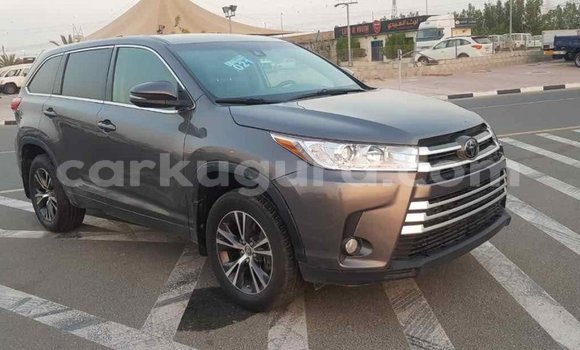 Nunua Imported Toyota Highlander Nyingine Gari ndani ya Import - Dubai nchini Bujumbura Nunua Imported Toyota Highlander Nyingine Gari ndani ya Import - Dubai nchini Bujumbura