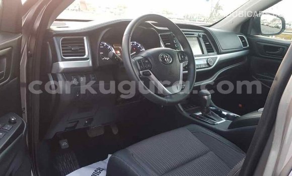 Nunua Imported Toyota Highlander Nyingine Gari ndani ya Import - Dubai nchini Bujumbura Nunua Imported Toyota Highlander Nyingine Gari ndani ya Import - Dubai nchini Bujumbura