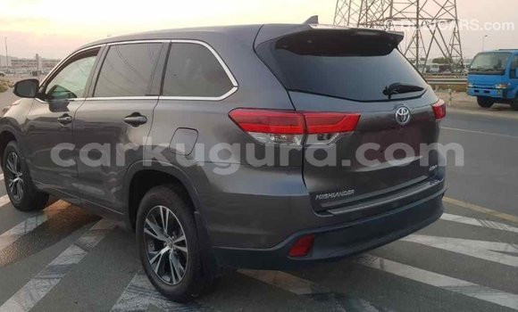 Nunua Imported Toyota Highlander Nyingine Gari ndani ya Import - Dubai nchini Bujumbura Nunua Imported Toyota Highlander Nyingine Gari ndani ya Import - Dubai nchini Bujumbura