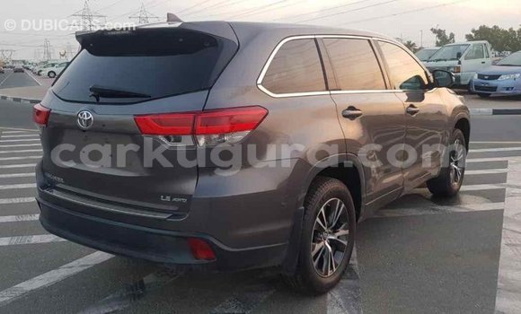 Nunua Imported Toyota Highlander Nyingine Gari ndani ya Import - Dubai nchini Bujumbura Nunua Imported Toyota Highlander Nyingine Gari ndani ya Import - Dubai nchini Bujumbura