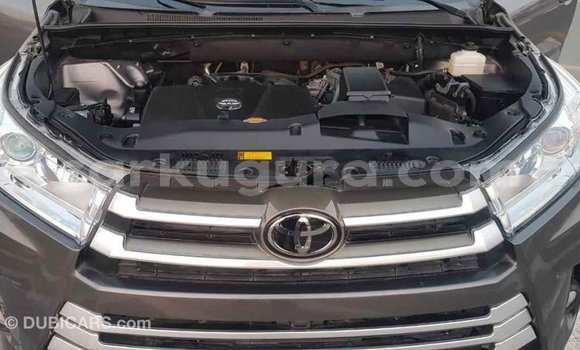 Nunua Imported Toyota Highlander Nyingine Gari ndani ya Import - Dubai nchini Bujumbura Nunua Imported Toyota Highlander Nyingine Gari ndani ya Import - Dubai nchini Bujumbura