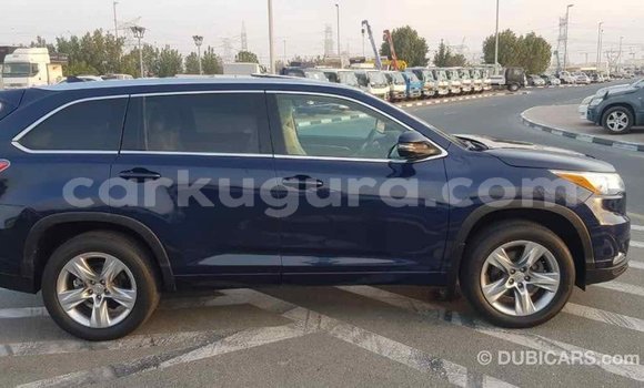 Nunua Imported Toyota Highlander Bluu Gari ndani ya Import - Dubai nchini Bujumbura Nunua Imported Toyota Highlander Bluu Gari ndani ya Import - Dubai nchini Bujumbura