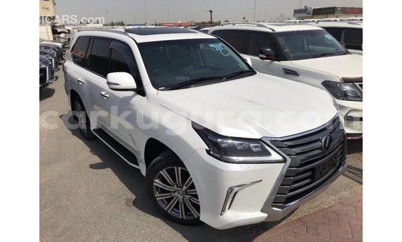 Acheter Import Voiture Lexus LX Blanc à Import - Dubai, Bujumbura Acheter Import Voiture Lexus LX Blanc à Import - Dubai, Bujumbura