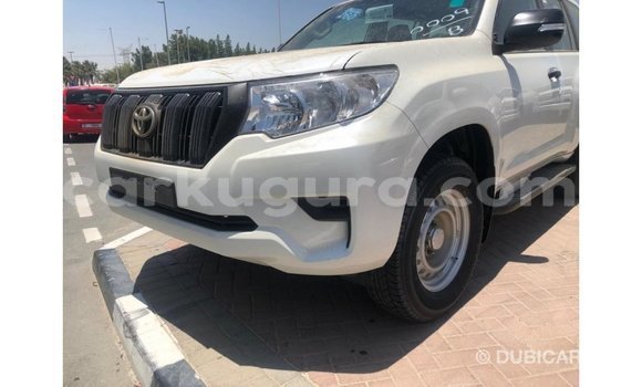 Acheter Import Voiture Toyota Prado Blanc à Import - Dubai, Bujumbura Acheter Import Voiture Toyota Prado Blanc à Import - Dubai, Bujumbura