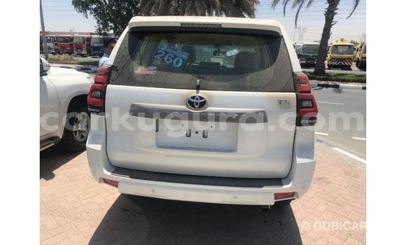 Acheter Import Voiture Toyota Prado Blanc à Import - Dubai, Bujumbura Acheter Import Voiture Toyota Prado Blanc à Import - Dubai, Bujumbura