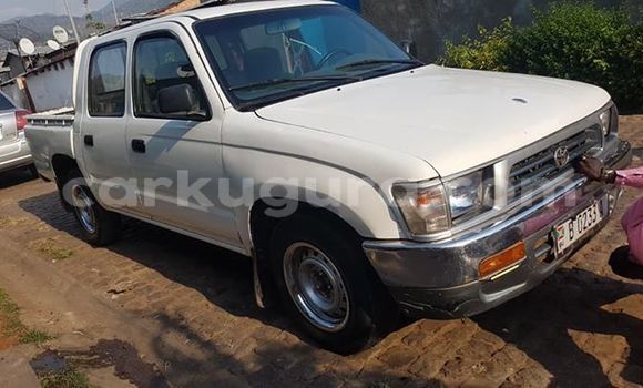 Acheter Occasion Voiture Toyota Hilux Blanc à Bujumbura, Bujumbura Acheter Occasion Voiture Toyota Hilux Blanc à Bujumbura, Bujumbura