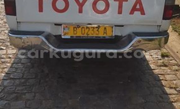 Acheter Occasion Voiture Toyota Hilux Blanc à Bujumbura, Bujumbura Acheter Occasion Voiture Toyota Hilux Blanc à Bujumbura, Bujumbura