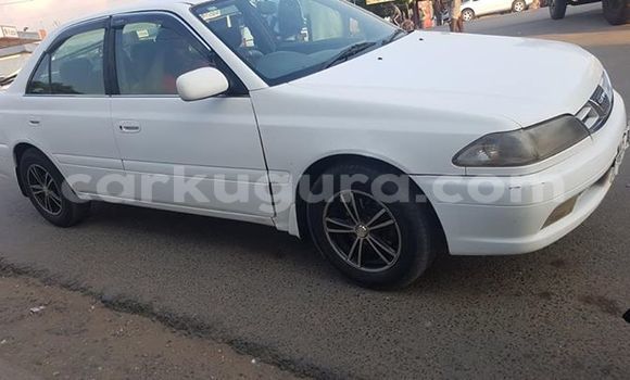 Acheter Occasion Voiture Toyota Carina Blanc à Bujumbura, Bujumbura Acheter Occasion Voiture Toyota Carina Blanc à Bujumbura, Bujumbura