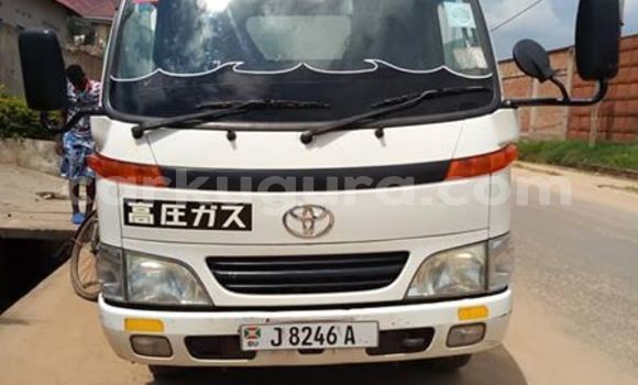 Buy Used Toyota Dyna White Car in Bujumbura in Bujumbura Buy Used Toyota Dyna White Car in Bujumbura in Bujumbura