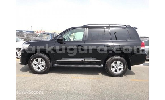 Acheter Import Voiture Toyota Land Cruiser Noir à Import - Dubai, Bujumbura Acheter Import Voiture Toyota Land Cruiser Noir à Import - Dubai, Bujumbura