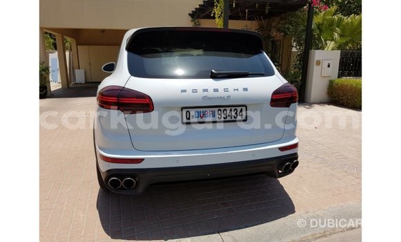 Nunua Imported Porsche Cayenne Nyeupe Gari ndani ya Import - Dubai nchini Bujumbura Nunua Imported Porsche Cayenne Nyeupe Gari ndani ya Import - Dubai nchini Bujumbura