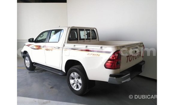 Acheter Import Voiture Toyota Hilux Blanc à Import - Dubai, Bujumbura Acheter Import Voiture Toyota Hilux Blanc à Import - Dubai, Bujumbura