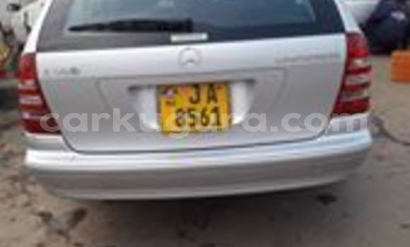 Acheter Occasion Voiture Mercedes-Benz C–Class Gris à Bujumbura, Bujumbura Acheter Occasion Voiture Mercedes-Benz C–Class Gris à Bujumbura, Bujumbura