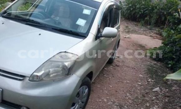 Acheter Occasion Voiture Toyota Passo Gris à Bujumbura, Bujumbura Acheter Occasion Voiture Toyota Passo Gris à Bujumbura, Bujumbura