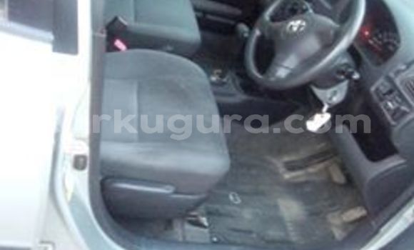 Acheter Occasion Voiture Toyota Succeed Gris à Bujumbura, Bujumbura Acheter Occasion Voiture Toyota Succeed Gris à Bujumbura, Bujumbura