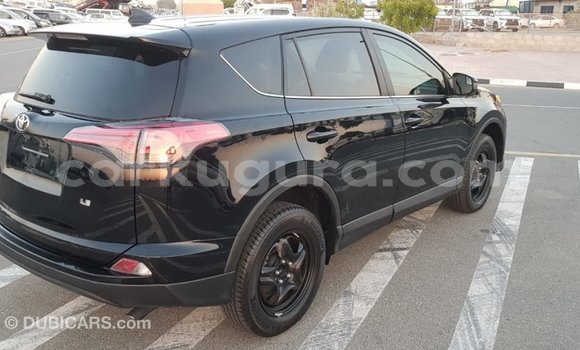 Acheter Import Voiture Toyota 4Runner Noir à Import - Dubai, Bujumbura Acheter Import Voiture Toyota 4Runner Noir à Import - Dubai, Bujumbura