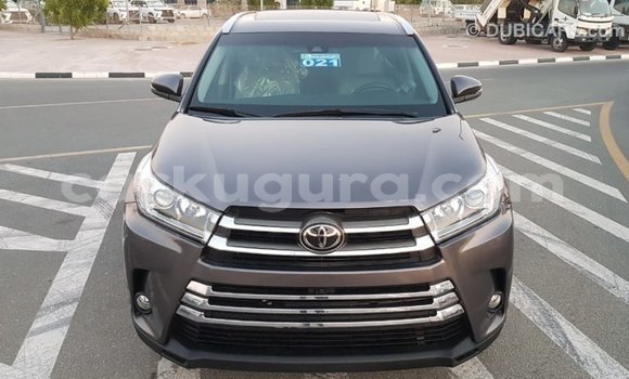 Nunua Imported Toyota Highlander Nyingine Gari ndani ya Import - Dubai nchini Bujumbura Nunua Imported Toyota Highlander Nyingine Gari ndani ya Import - Dubai nchini Bujumbura