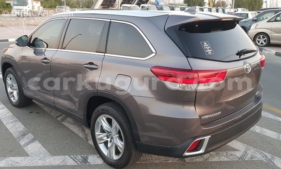 Nunua Imported Toyota Highlander Nyingine Gari ndani ya Import - Dubai nchini Bujumbura Nunua Imported Toyota Highlander Nyingine Gari ndani ya Import - Dubai nchini Bujumbura