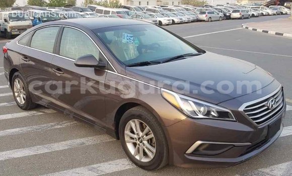 Nunua Imported Hyundai Sonata Brown Gari ndani ya Import - Dubai nchini Bujumbura Nunua Imported Hyundai Sonata Brown Gari ndani ya Import - Dubai nchini Bujumbura