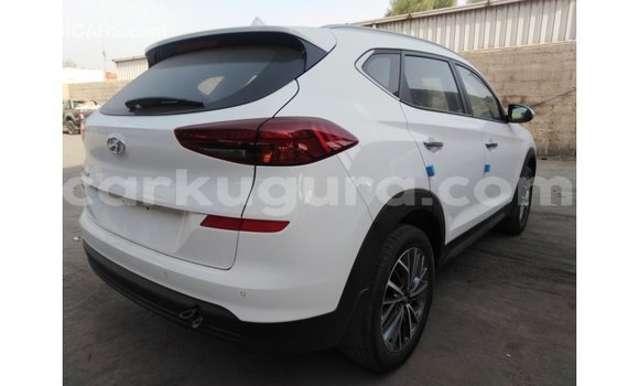 Buy Import Hyundai Tucson White Car in Import - Dubai in Bujumbura Buy Import Hyundai Tucson White Car in Import - Dubai in Bujumbura