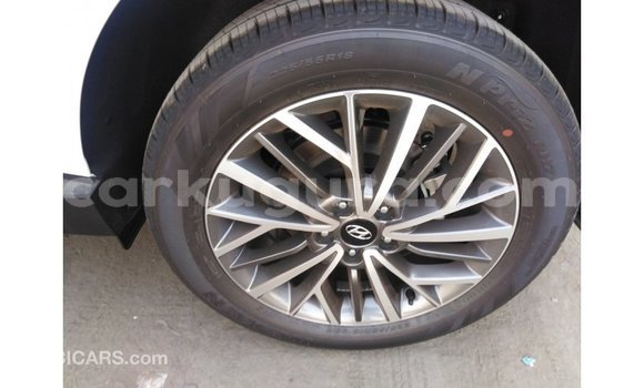 Buy Import Hyundai Tucson White Car in Import - Dubai in Bujumbura Buy Import Hyundai Tucson White Car in Import - Dubai in Bujumbura