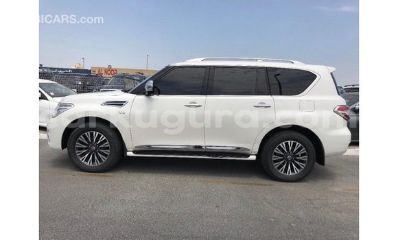 Nunua Imported Nissan Patrol Nyeupe Gari ndani ya Import - Dubai nchini Bujumbura Nunua Imported Nissan Patrol Nyeupe Gari ndani ya Import - Dubai nchini Bujumbura