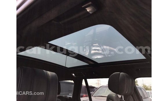 Acheter Import Voiture Land Rover Range Rover Noir à Import - Dubai, Bujumbura Acheter Import Voiture Land Rover Range Rover Noir à Import - Dubai, Bujumbura