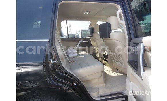Acheter Import Voiture Toyota Land Cruiser Noir à Import - Dubai, Bujumbura Acheter Import Voiture Toyota Land Cruiser Noir à Import - Dubai, Bujumbura