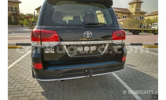 Nunua Imported Toyota Land Cruiser Nyeusi Gari ndani ya Import - Dubai nchini Bujumbura Nunua Imported Toyota Land Cruiser Nyeusi Gari ndani ya Import - Dubai nchini Bujumbura
