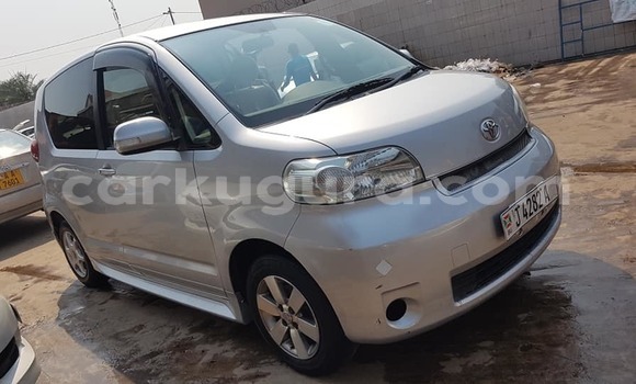 Buy Used Toyota Porte Silver Car in Bujumbura in Bujumbura Buy Used Toyota Porte Silver Car in Bujumbura in Bujumbura