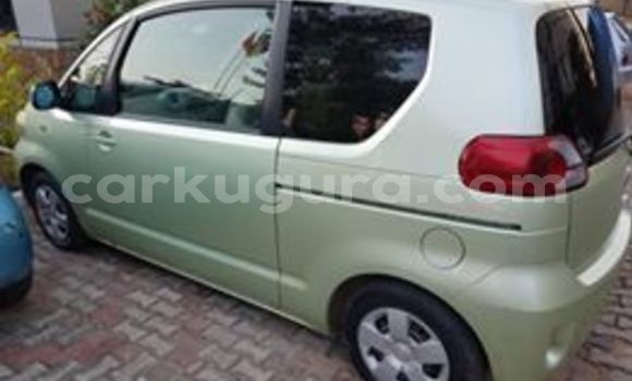 Buy Used Toyota Porte Green Car in Bujumbura in Bujumbura Buy Used Toyota Porte Green Car in Bujumbura in Bujumbura