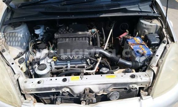 Buy Used Toyota Vitz Silver Car in Bujumbura in Bujumbura Buy Used Toyota Vitz Silver Car in Bujumbura in Bujumbura