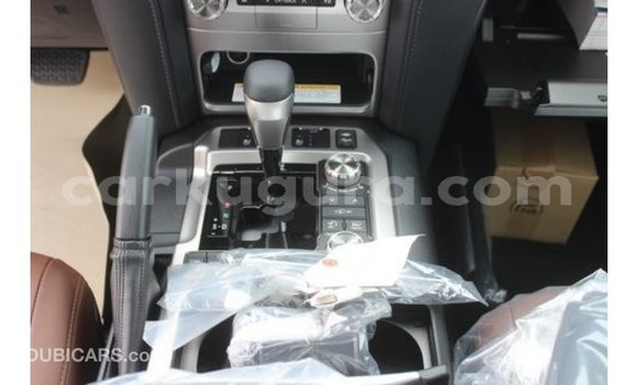 Nunua Imported Toyota Land Cruiser Nyeupe Gari ndani ya Import - Dubai nchini Bujumbura Nunua Imported Toyota Land Cruiser Nyeupe Gari ndani ya Import - Dubai nchini Bujumbura